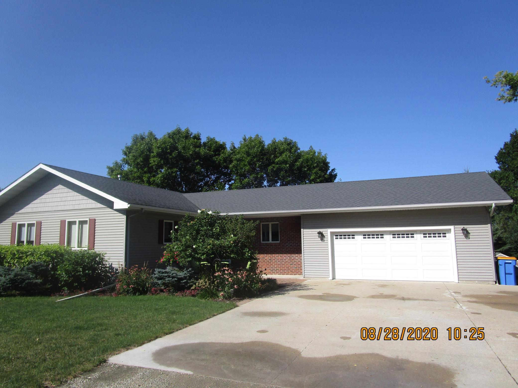 602 6th Street S, Ellendale, MN 56026 MLS 5648957 Edina Realty