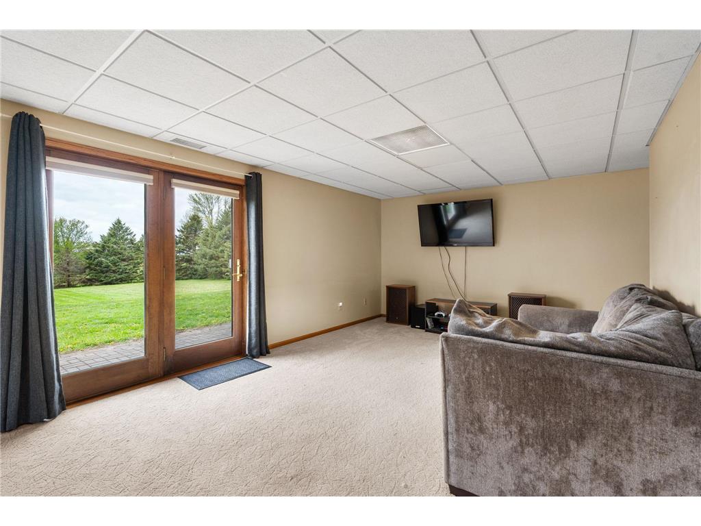602 6th Street S Ellendale MN 56026 7069584 image25