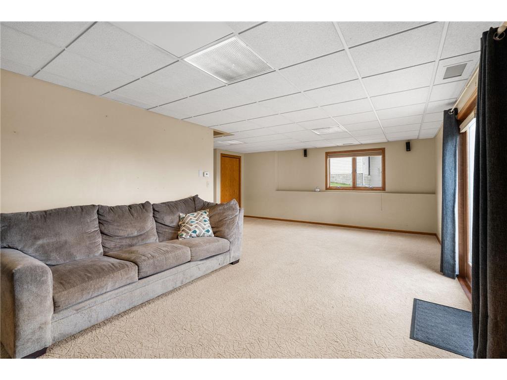 602 6th Street S Ellendale MN 56026 7069584 image27