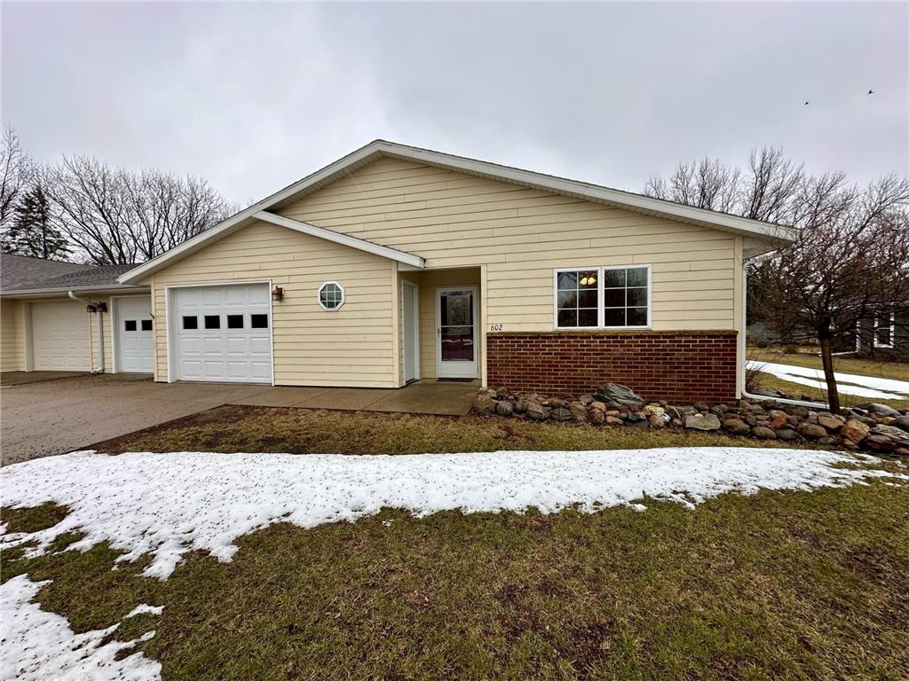 602 7th Avenue Mountain Lake MN 56159 6513176 image1