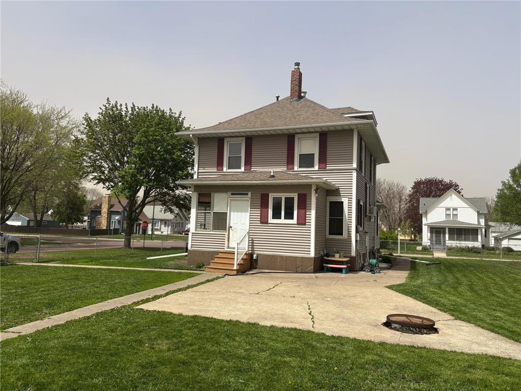 602 7th Avenue N Saint James MN 56081 7079747 image2