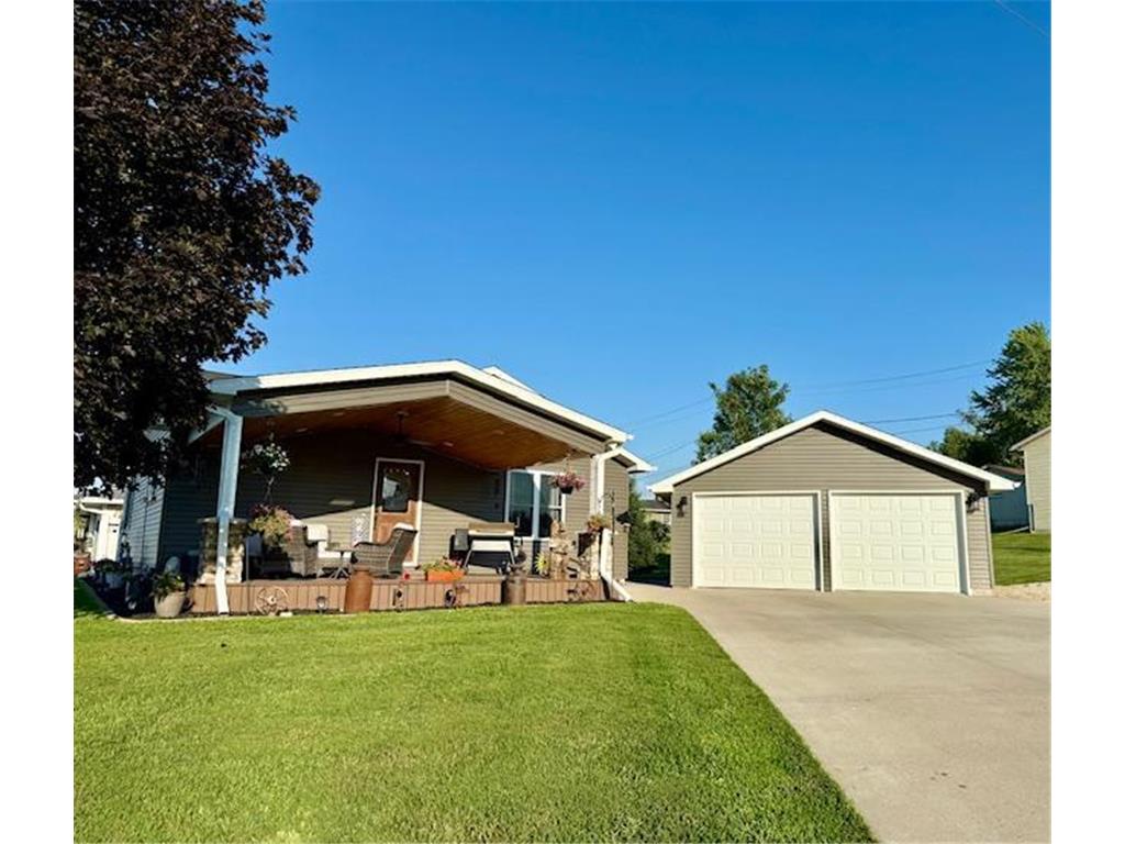 602 E Newburg Avenue Mabel MN 55954 6748407 image1