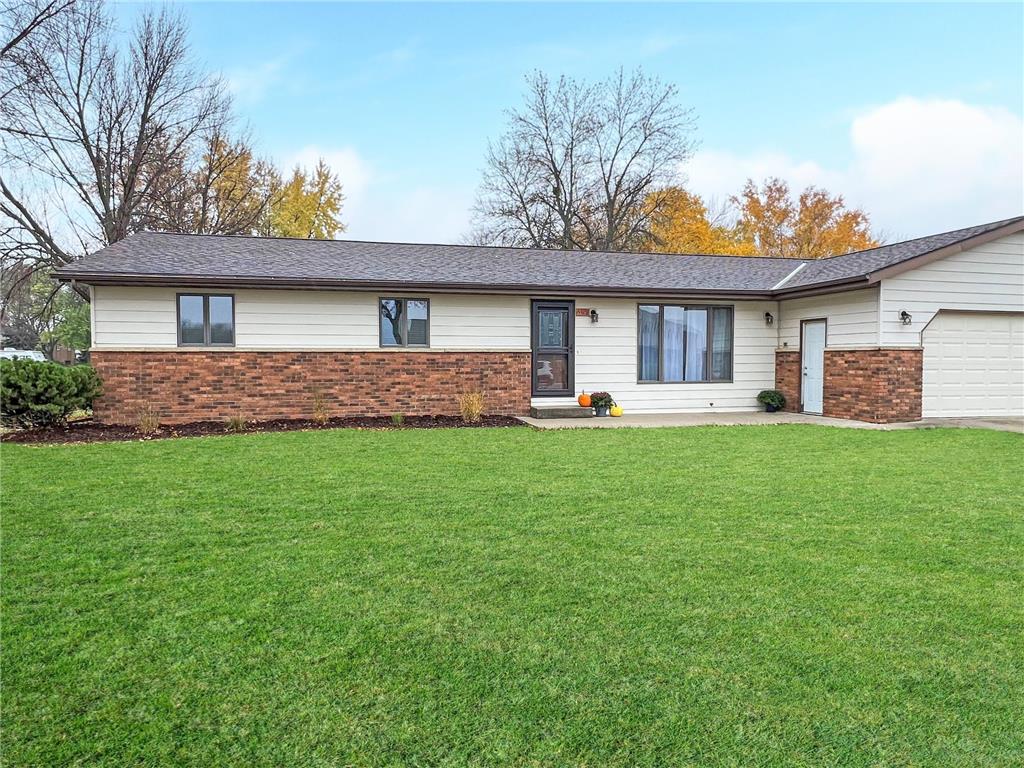 602 E Southview Drive Marshall MN 56258 6454082 image1