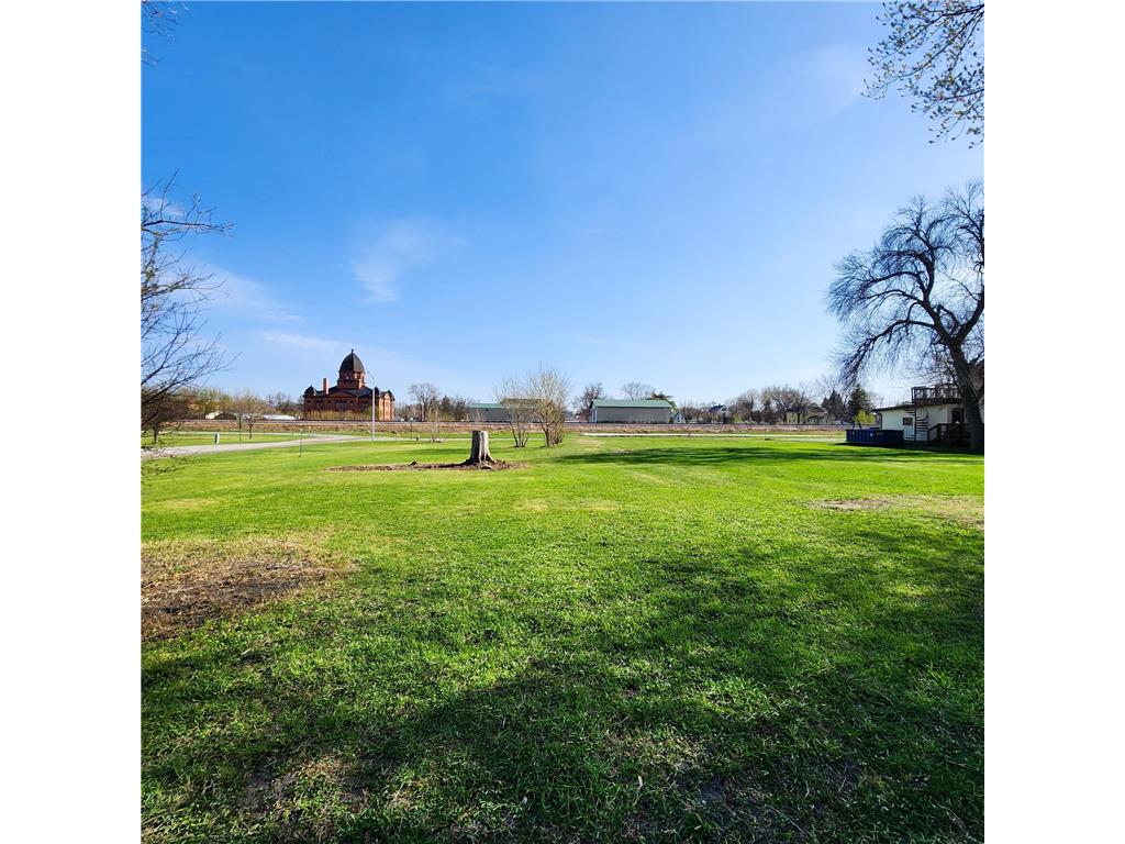 602 E Willow Avenue Olivia MN 56277 7058084 image1