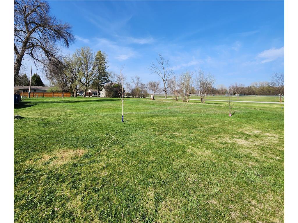 602 E Willow Avenue Olivia MN 56277 7058084 image5