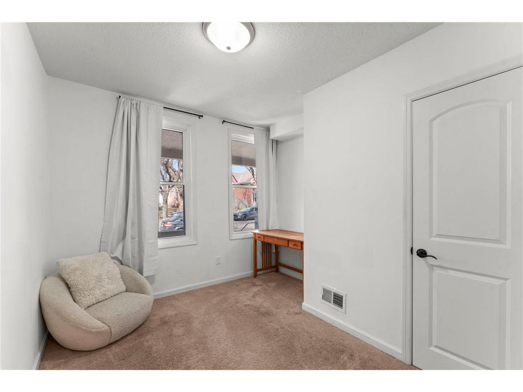 602 Edmund Avenue Saint Paul MN 55103 7070765 image17