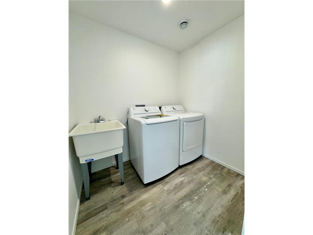 602 Garfield Street SE Warroad MN 56763 6680400 image15