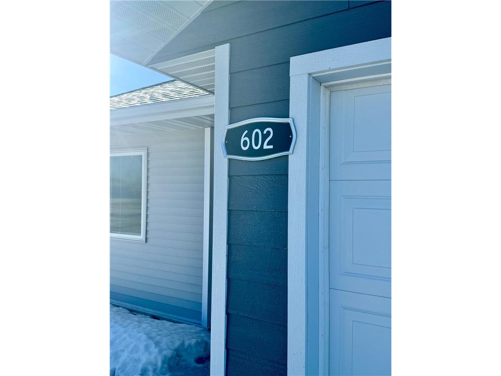 602 Garfield Street SE Warroad MN 56763 6680400 image16