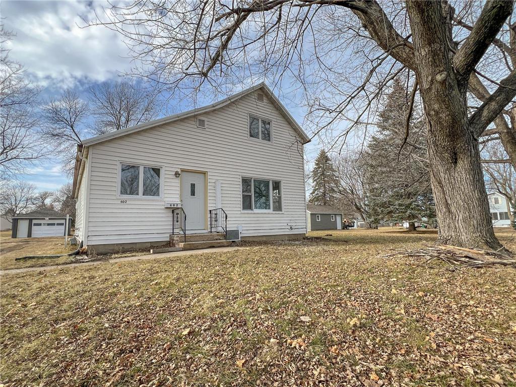 602 Kenzie Street Sherburn MN 56171 6485599 image1