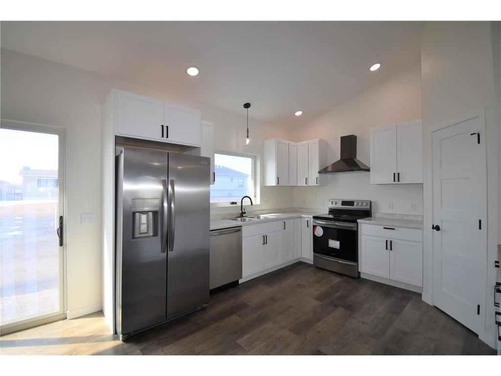 602 Lincoln Street SE Warroad MN 56763 6744463 image13