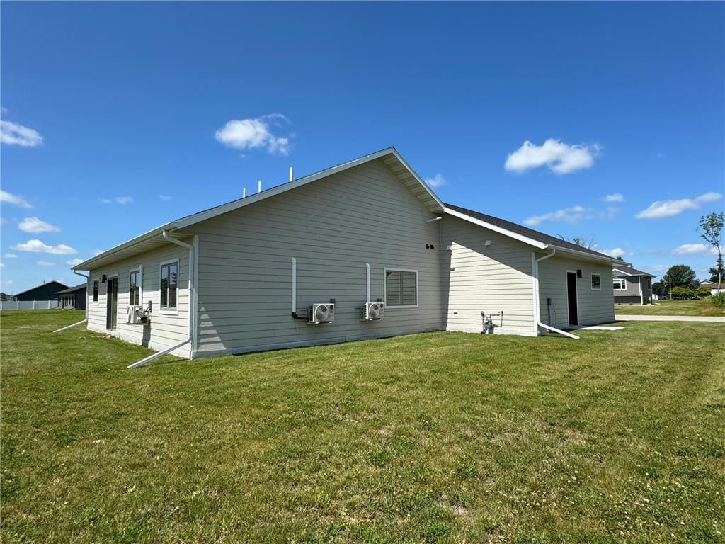 602 Lincoln Street SE Warroad MN 56763 6744463 image9