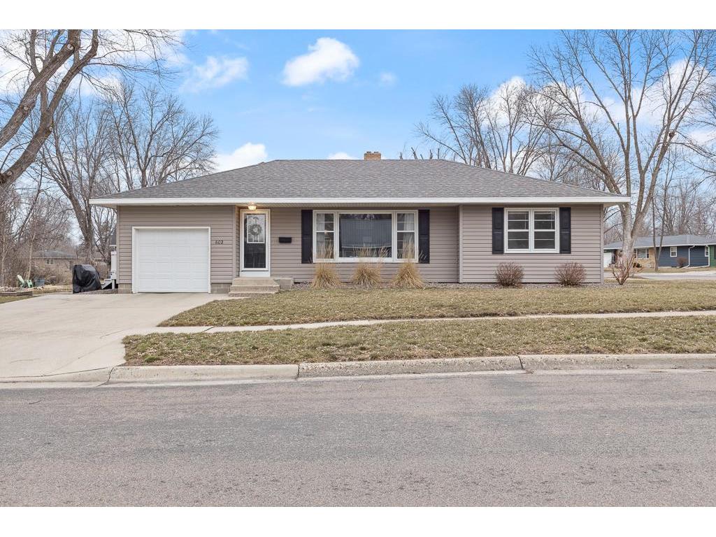 602 Southview Drive, Marshall, MN, 56258 MLS 6487510 Edina Realty