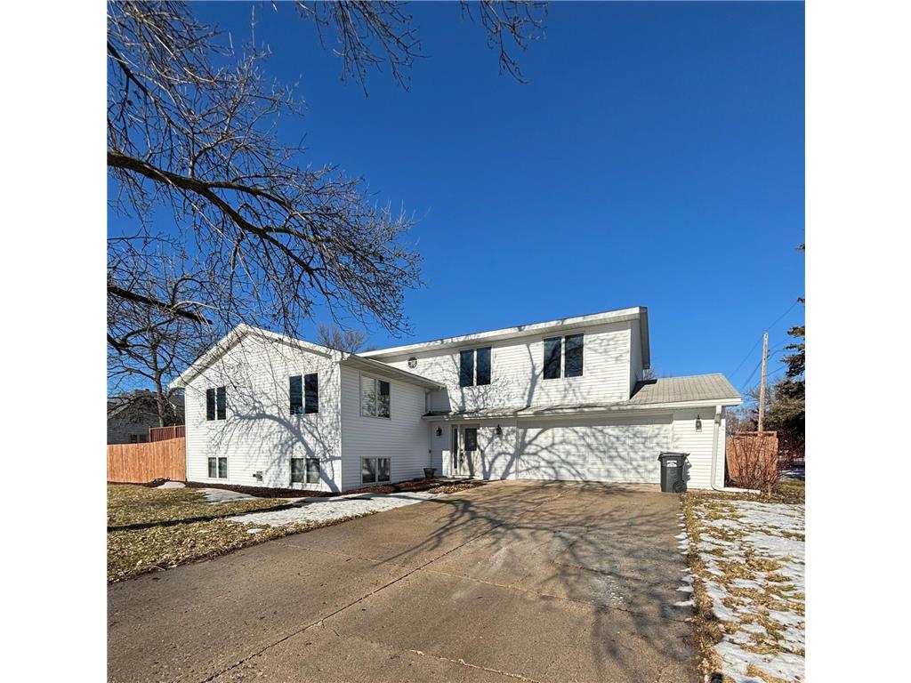 602 W 8th Street Morris MN 56267 6482084 image1