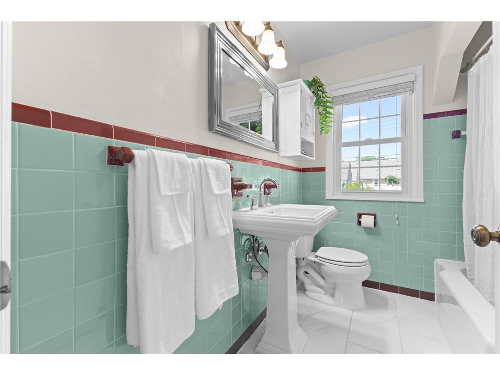 6020 Washburn Avenue S Minneapolis MN 55410 7034620 image20