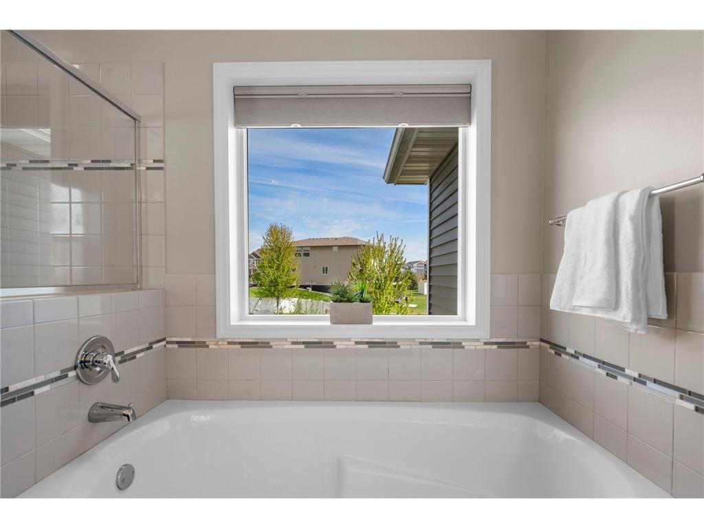 6023 158th Street W Apple Valley MN 55124 7068149 image36