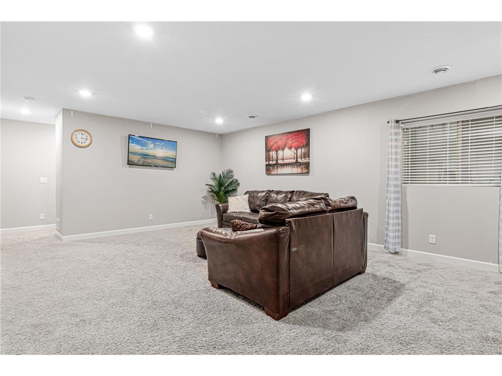 6023 Iris Lane Rockford MN 55373 7068577 image15
