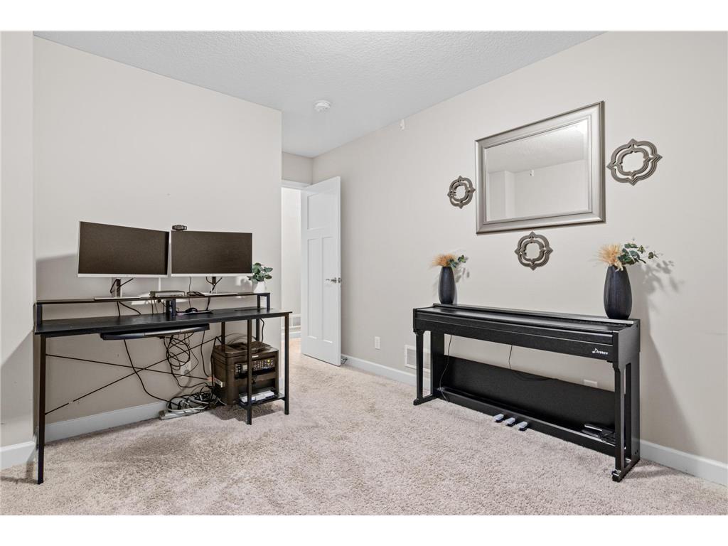 6023 Iris Lane Rockford MN 55373 7068577 image18