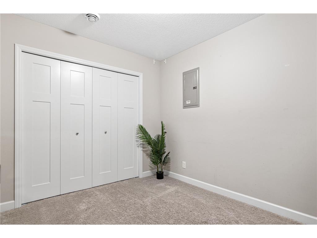 6023 Iris Lane Rockford MN 55373 7068577 image19