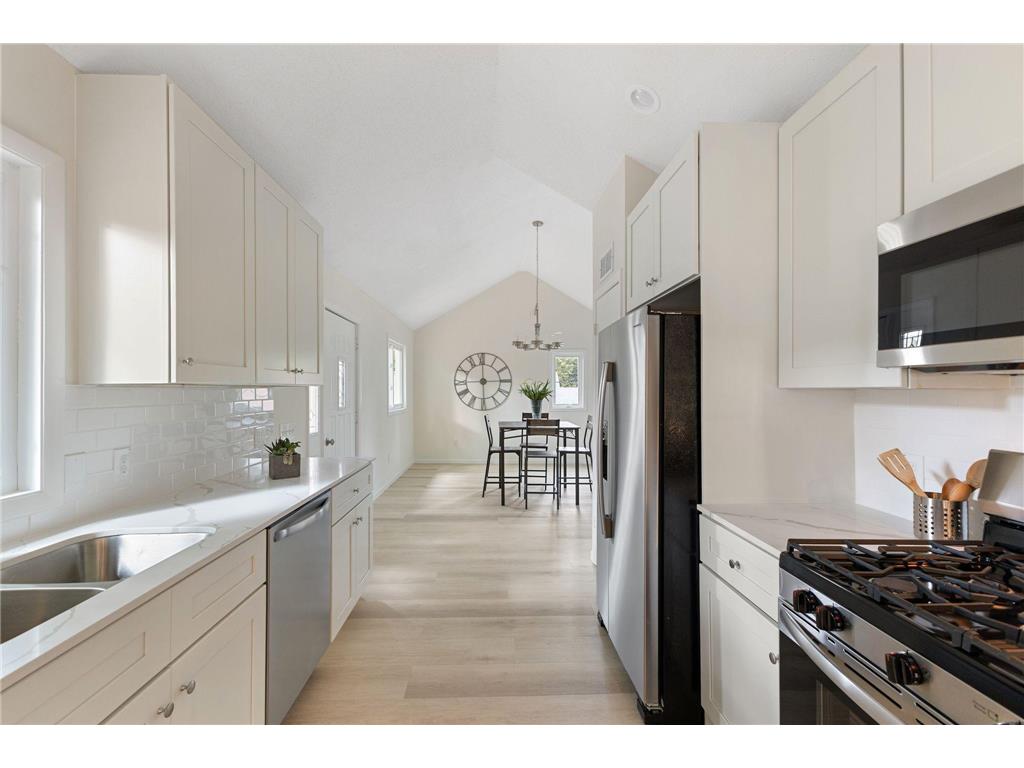 6028 Russell Avenue S Minneapolis MN 55410 6777197 image1