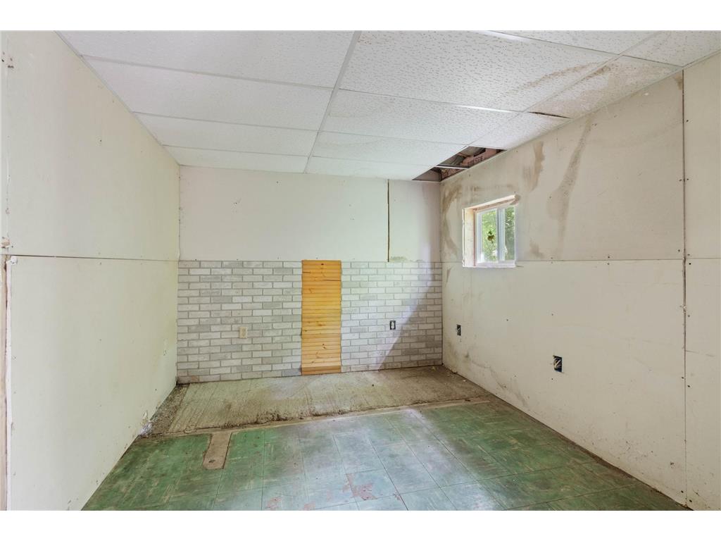 6028 S State Road 35 Superior WI 54880 7093156 image17