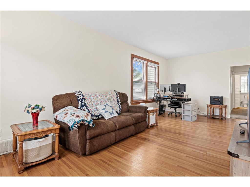 6029 Portland Avenue Minneapolis MN 55417 7087204 image3