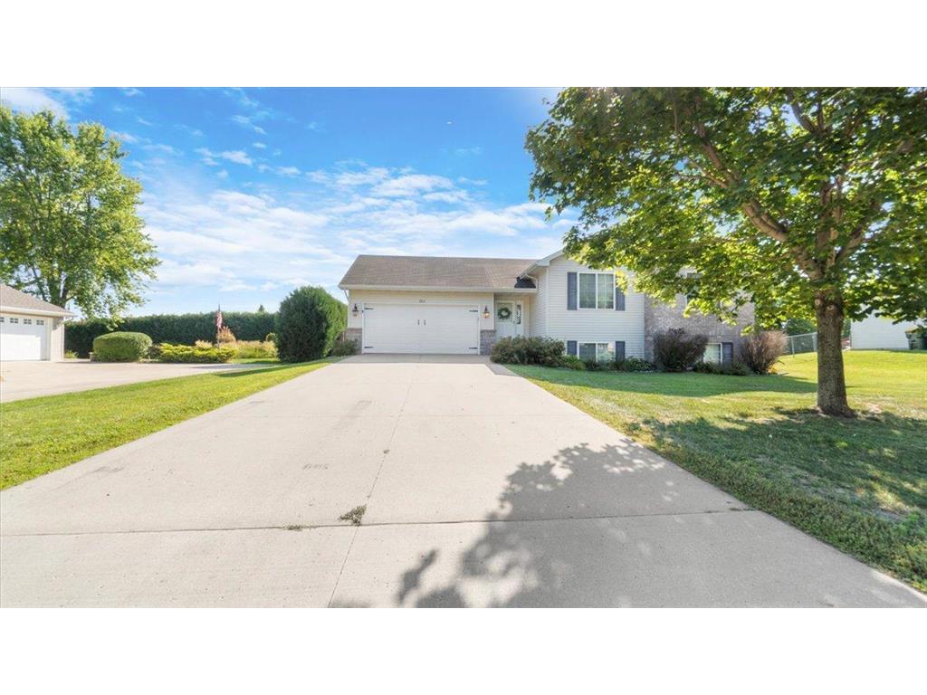 603 25th Street SE Willmar MN 56201 6425481 image1