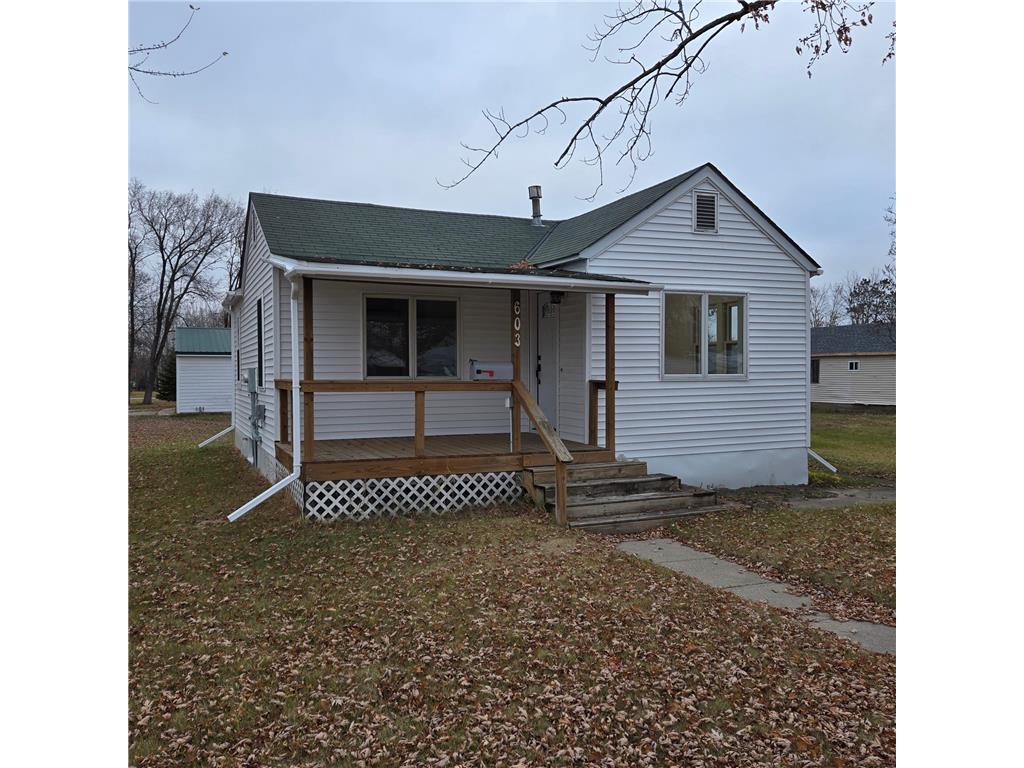 603 4th Street NW Wadena MN 56482 6630864 image1