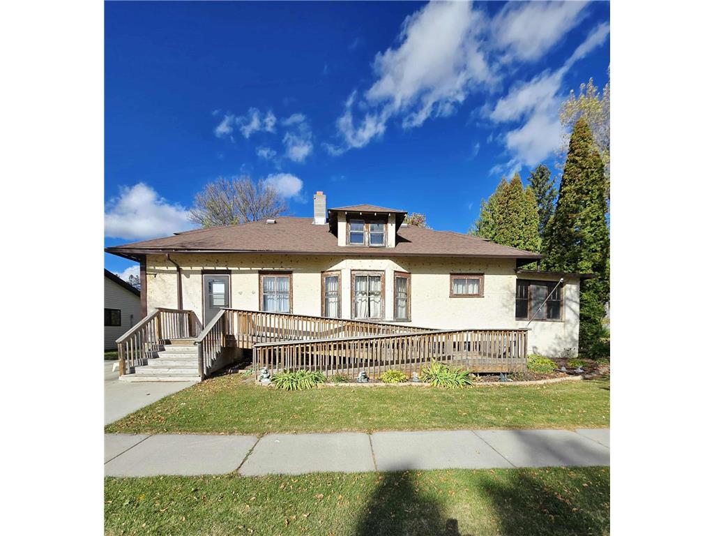 603 Arnold Avenue N Thief River Falls MN 56701 6798328 image1