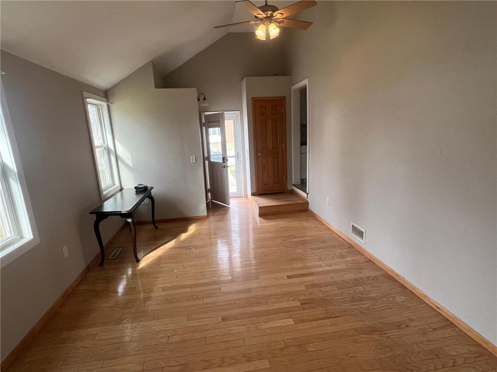 603 E Academy Street Owatonna MN 55060 7046217 image12