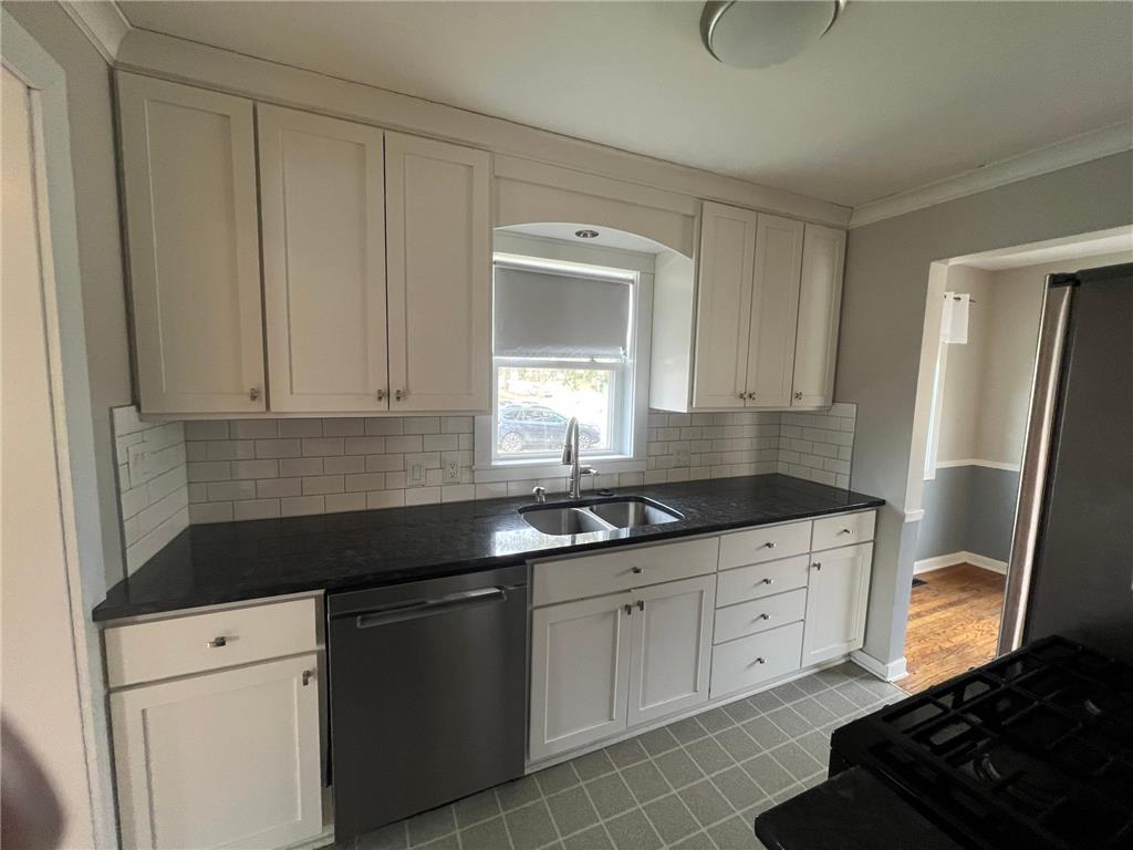 603 E Academy Street Owatonna MN 55060 7046217 image6