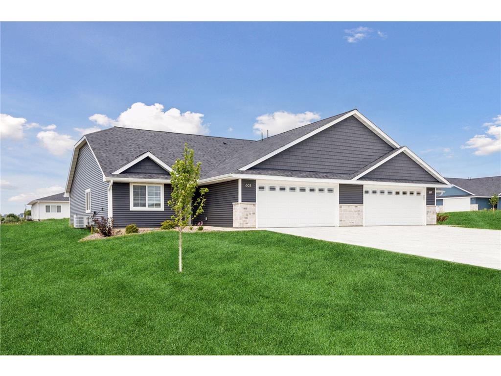 603 Field Point Street Roberts WI 54023 6572933 image1