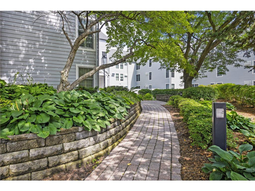 603 Lake Street #115 Excelsior MN 55331 - Lake Minnetonka 7104830 image4