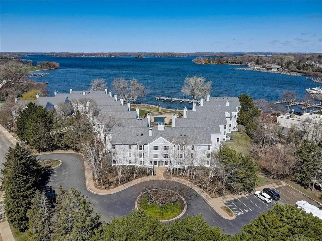 603 Lake Street #307 Excelsior MN 55331 - Lake Minnetonka 6400066 image1