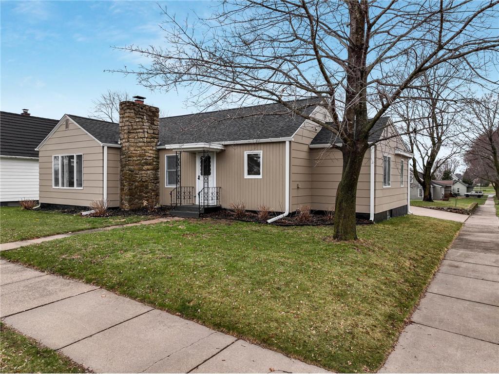 603 Oak Street Bloomer WI 54724 6708334 image1