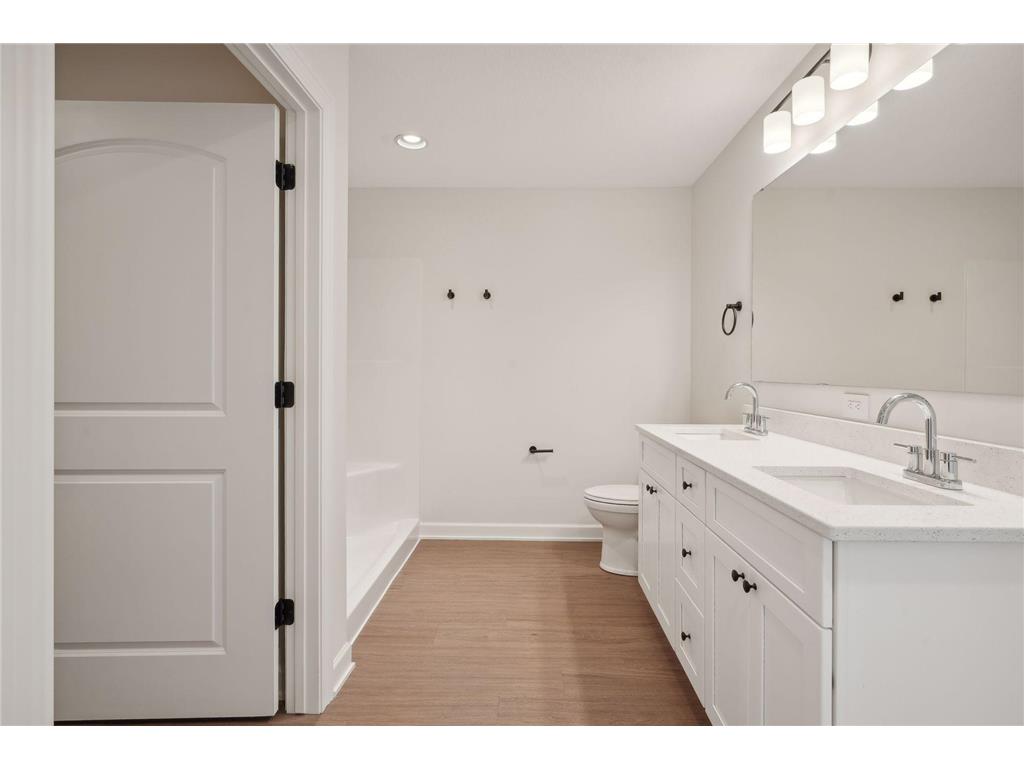 603 S Division Street Roberts WI 54023 6816879 image16