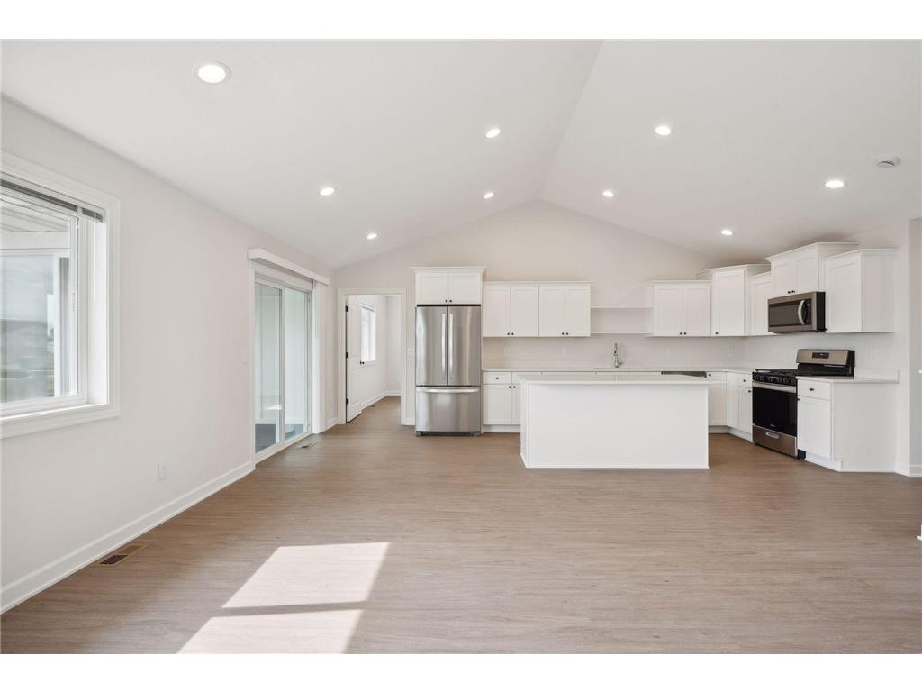 603 S Division Street Roberts WI 54023 7021525 image10