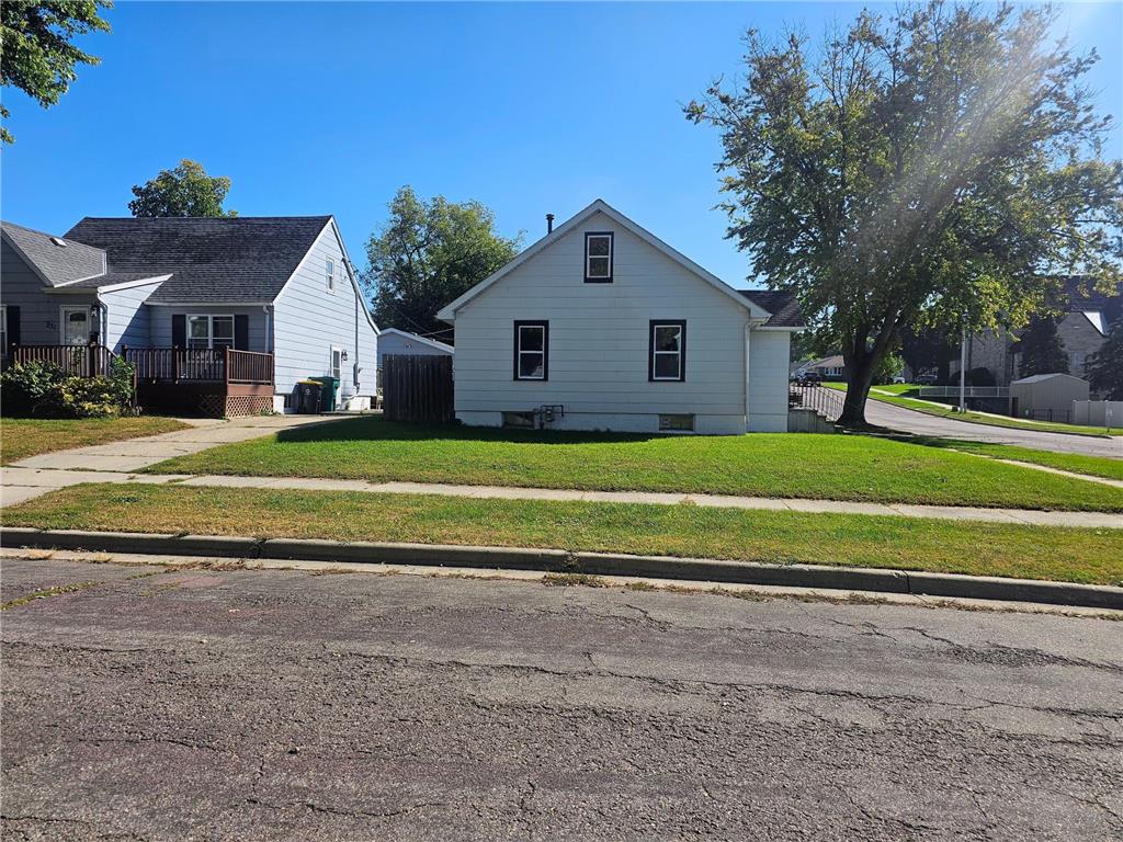 603 Webster Street Fairmont MN 56031 6794283 image7