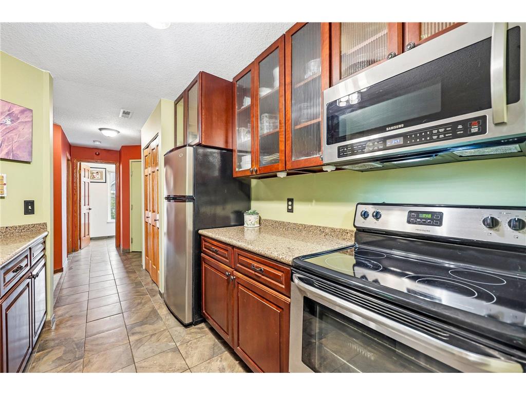 6030 Chasewood Parkway #201 Minnetonka MN 55343 7067252 image4