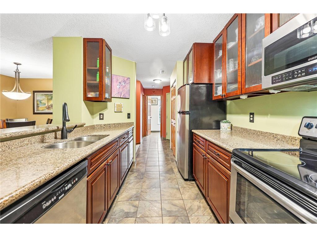 6030 Chasewood Parkway #201 Minnetonka MN 55343 7067252 image5