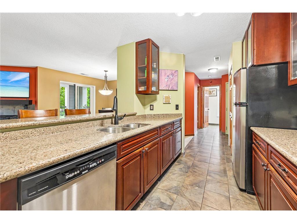 6030 Chasewood Parkway #201 Minnetonka MN 55343 7067252 image6