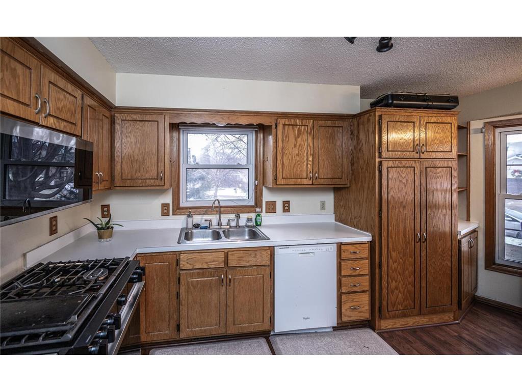 6030 Meadowood Court Savage MN 55378 7009527 image13