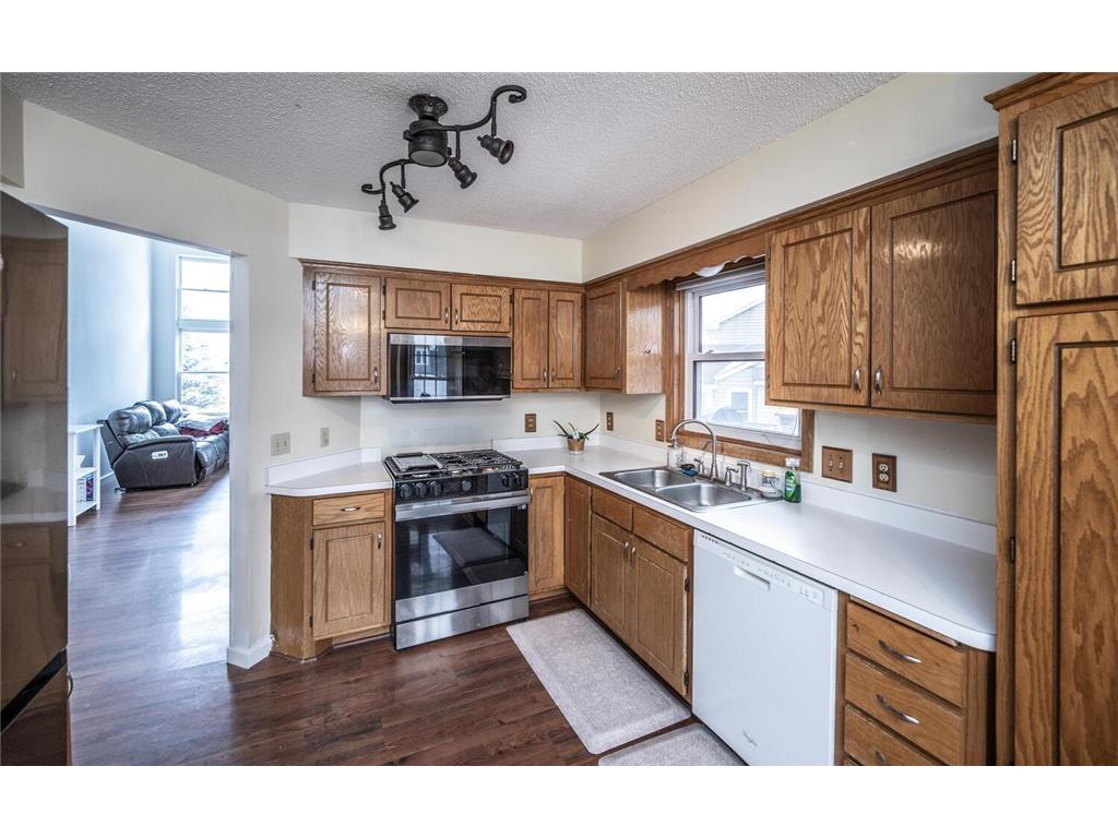 6030 Meadowood Court Savage MN 55378 7009527 image17