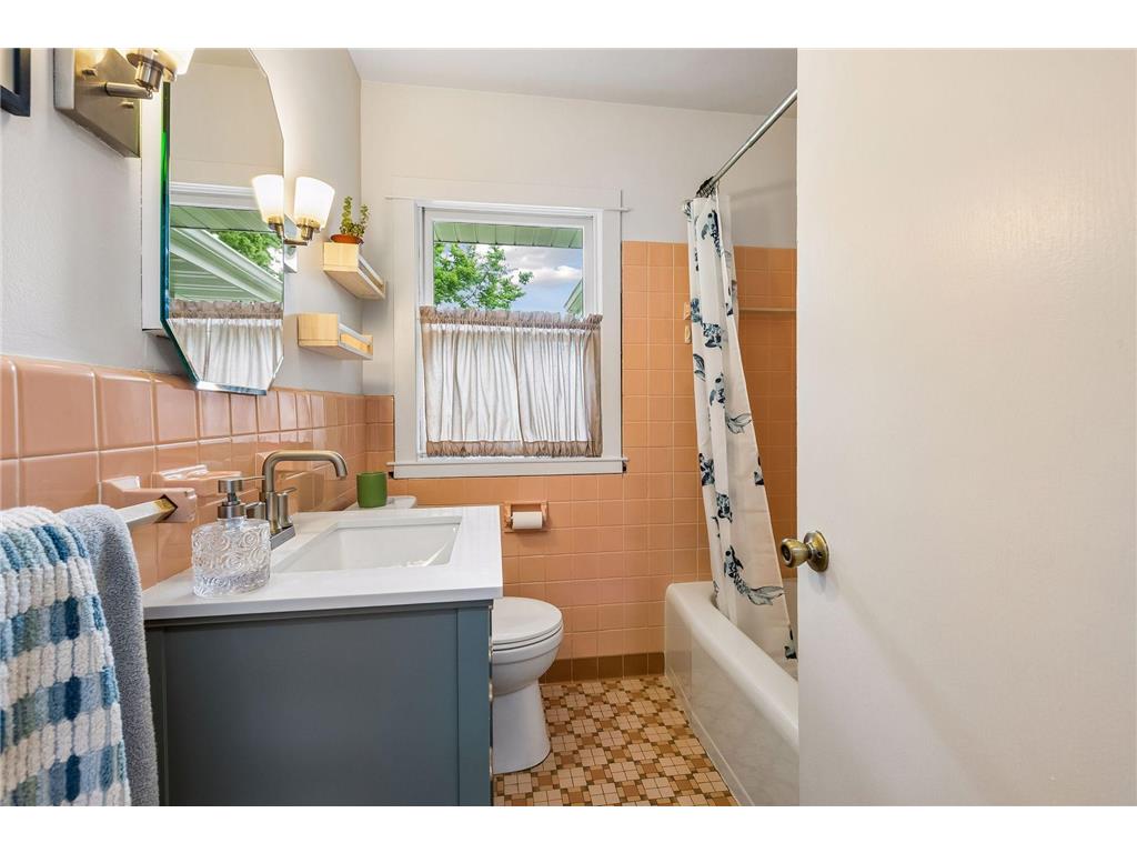 6032 Knox Avenue S Minneapolis MN 55419 7094543 image23