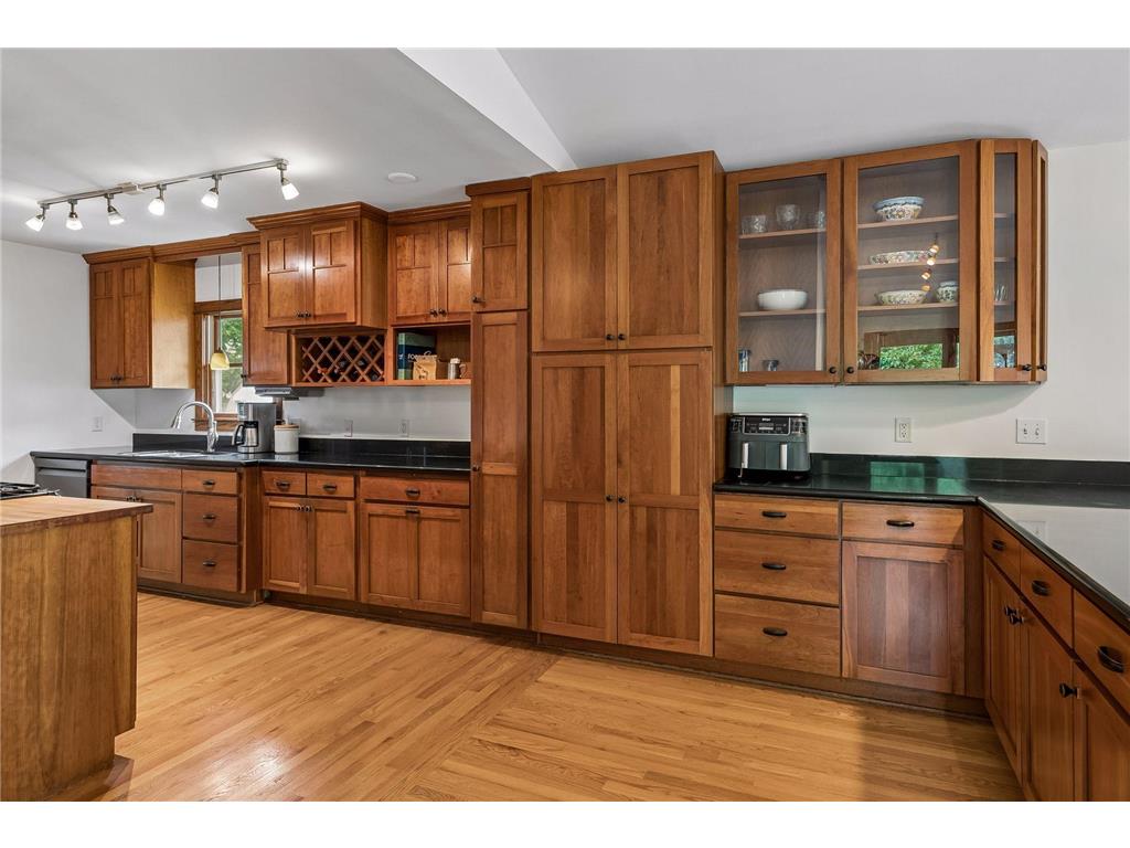 6032 Knox Avenue S Minneapolis MN 55419 7094543 image3