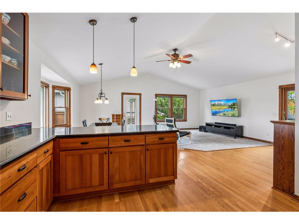 6032 Knox Avenue S Minneapolis MN 55419 7094543 image5