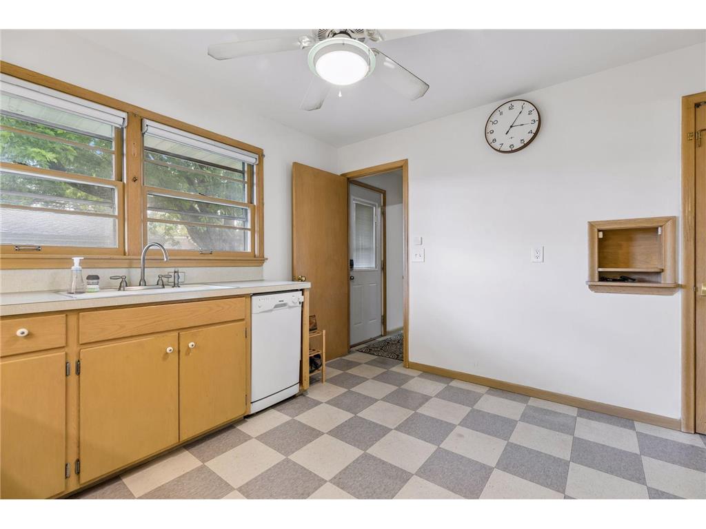 6032 Logan Avenue S Minneapolis MN 55419 7090992 image10