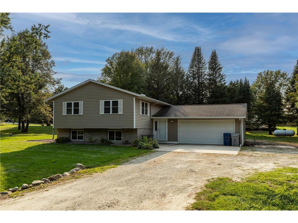 60321 211th Avenue, Dodge Center, MN 55927 MLS 6256351 Edina Realty