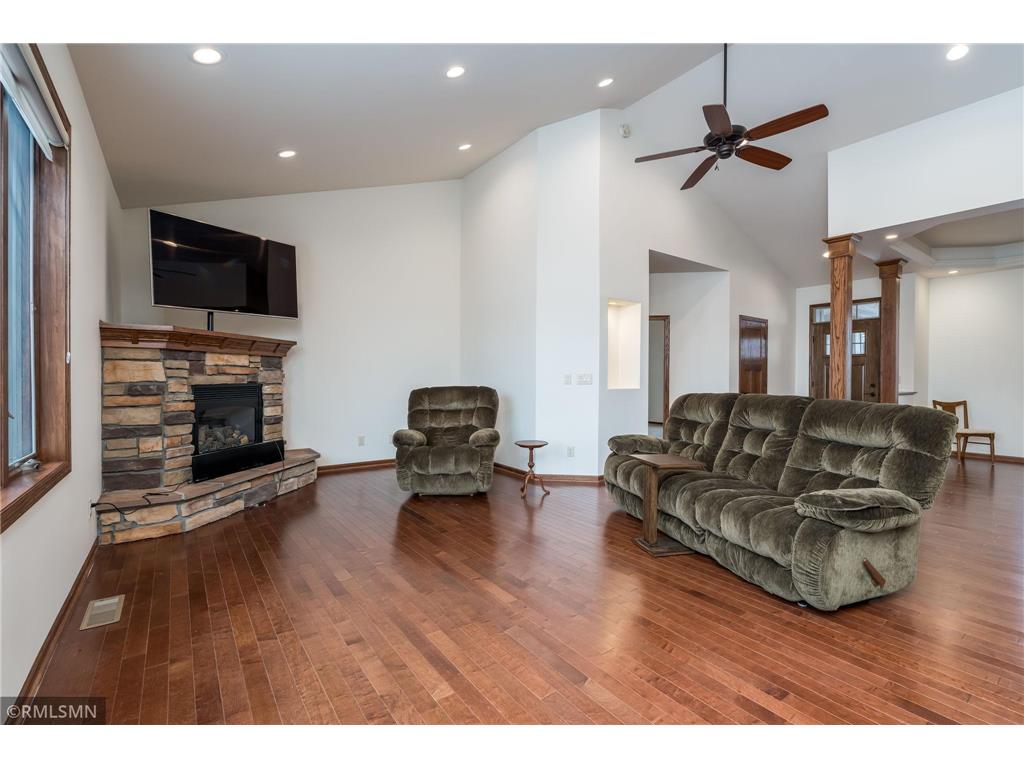 60340 Maverick Court Madison Lake MN 56063 - Washington 7023411 image8