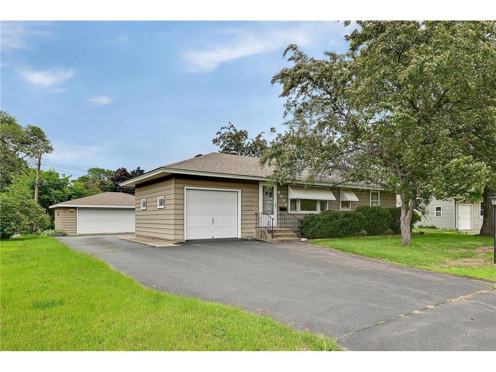 6038 Girard Avenue N Brooklyn Center MN 55430 6735368 image1