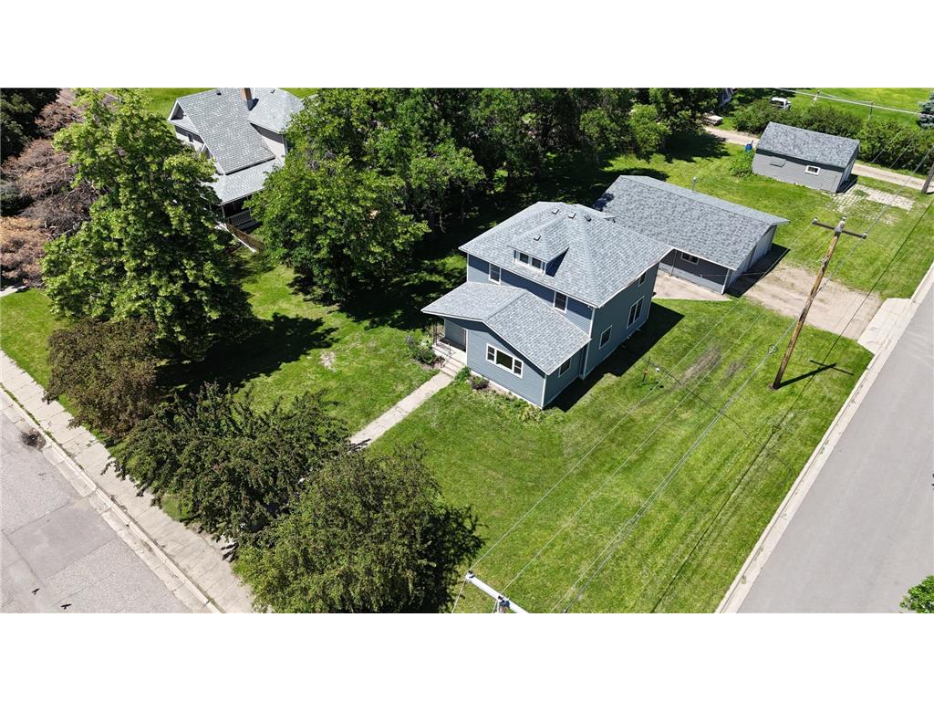 604 10th Avenue Clarkfield MN 56223 6549932 image1